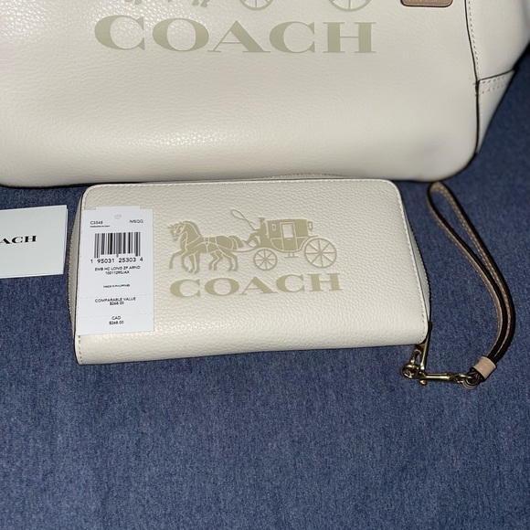 Coach purse with matching wallet - Picture 9 of 9